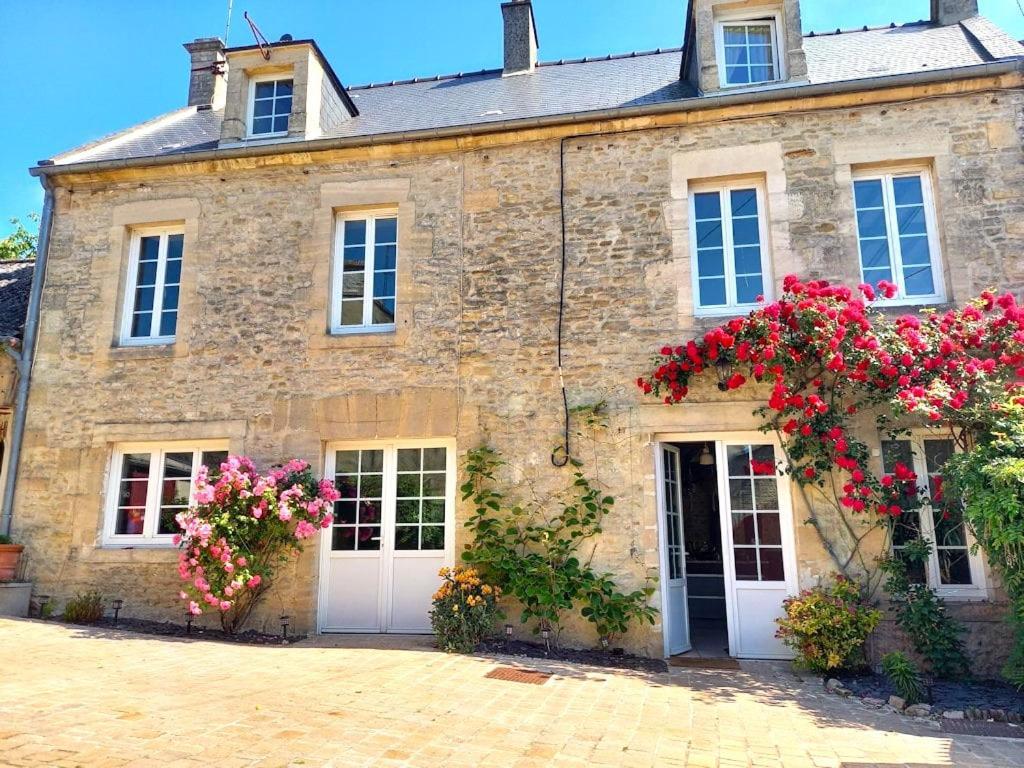 Chambres D'Hotes De Charme Entre Bayeux Et Les Plages Du Debarquement Sommervieu Екстериор снимка